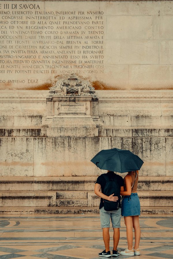 Top tips for women seeking romance in rome's dating scene